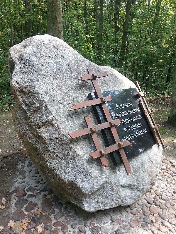 Pomnik Polaków w Okresie StalinowskimNadleśnictwo Babki pod Poznaniem2014